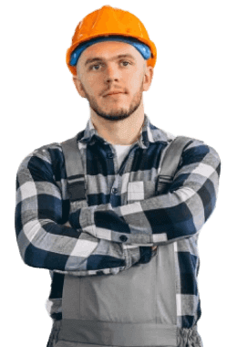 мужчина строитель в каске
